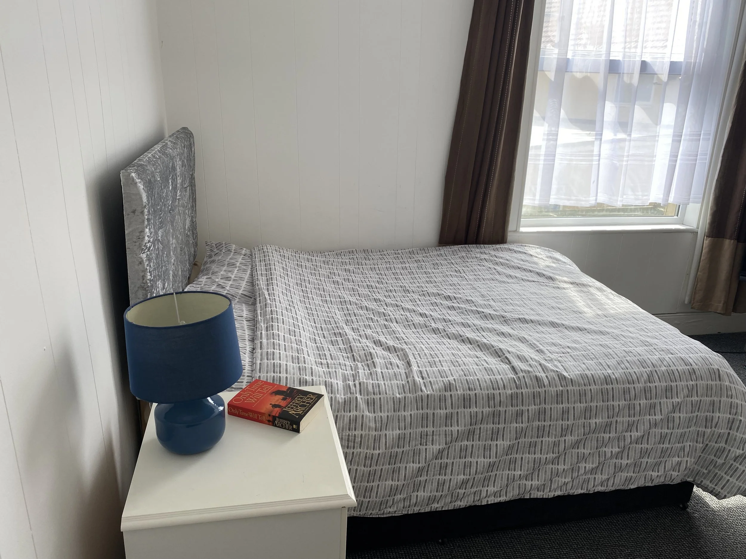 bedroom.jpg