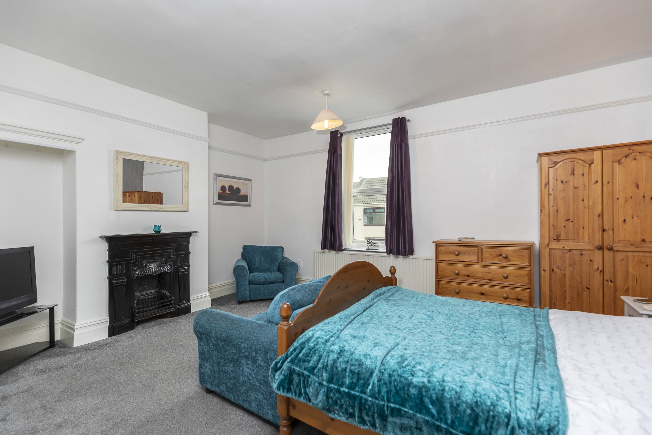 Large bedroom suite High Street West