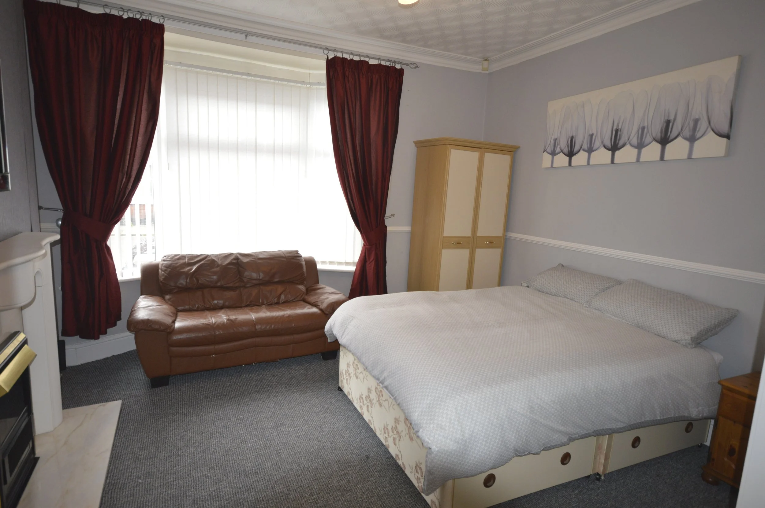 Front bedroom.JPG