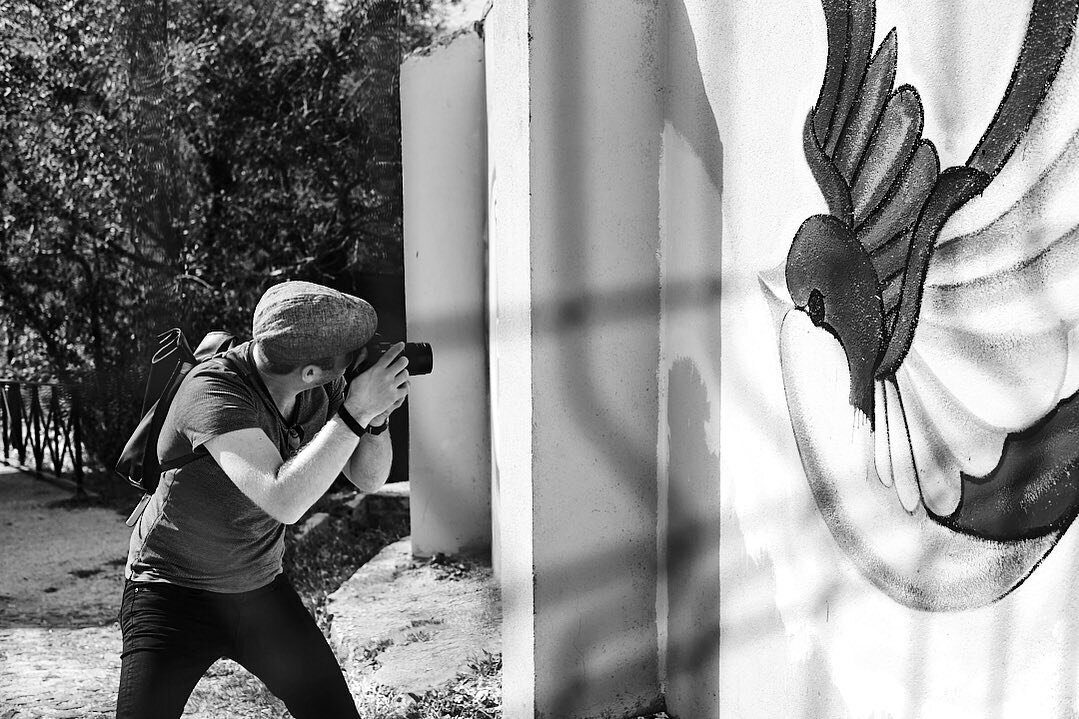 Photographer at work 🎞

#framesmag #teamfujifilm
#blackandwhitephotography
#weshootmirorless
#streetdreamsmag #lensculture #street 
#eyephotomagazine
#fujifilmxpro3 #myfujilove
#SPIcollective #bnw 
#streetleaks #bnwstreet
#blackandwhite #bnw_capture