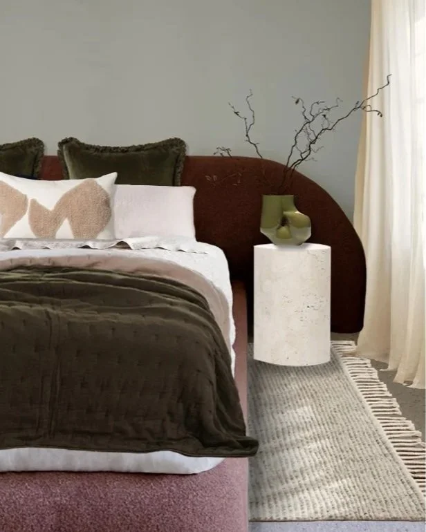 S   |   E       -        retro nouveau, master bedroom