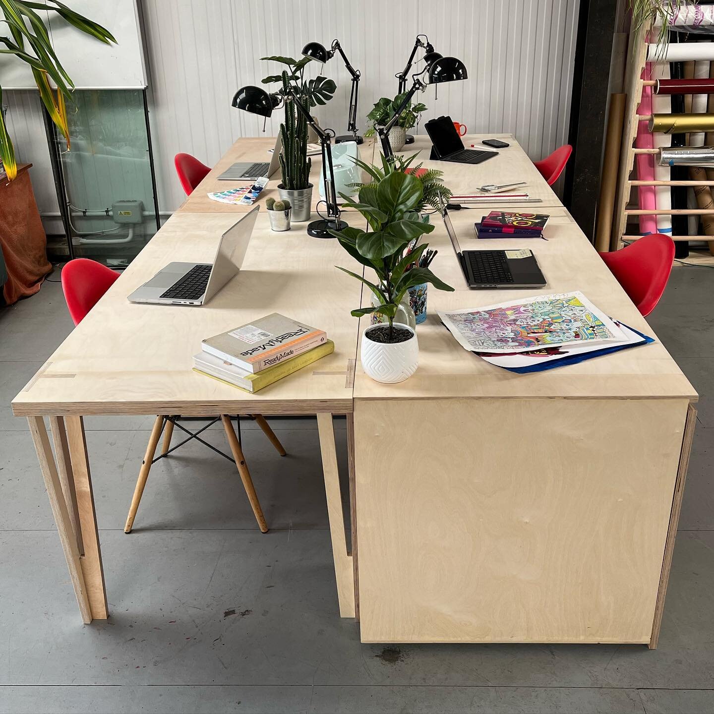 Birch ply desks make form a sheet and a half of 18mm 
Designed by @ammonite.designs 
Cut by @createcnclondon 
Construction by @create_180 
Place your orders or rent a desk space with us. 
#birchplywood #deskdesign #furnituredesign #cncfurniture
