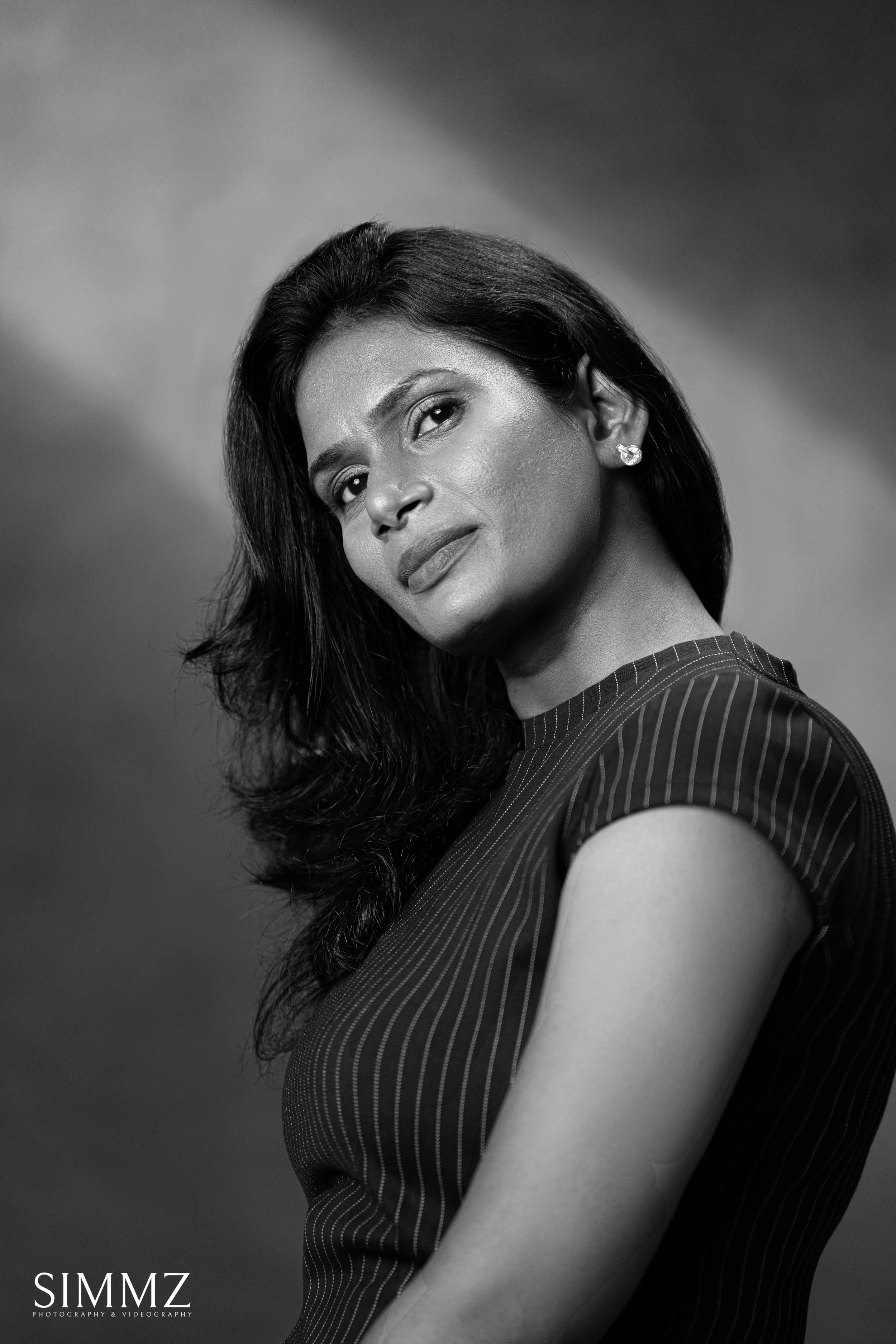 Divya X SIMMZ-6.jpg