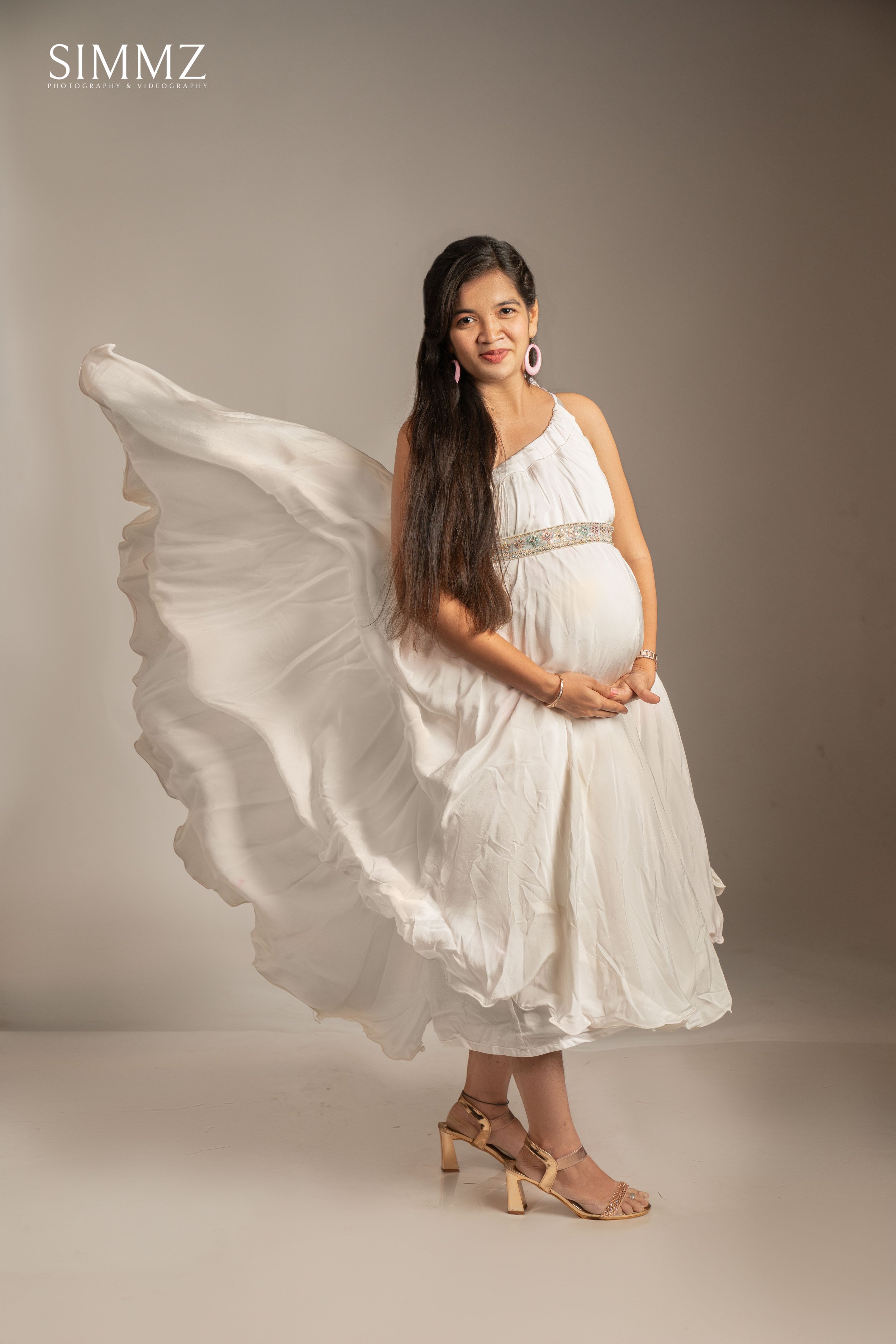 Maternity shoot1780-Edit.jpg