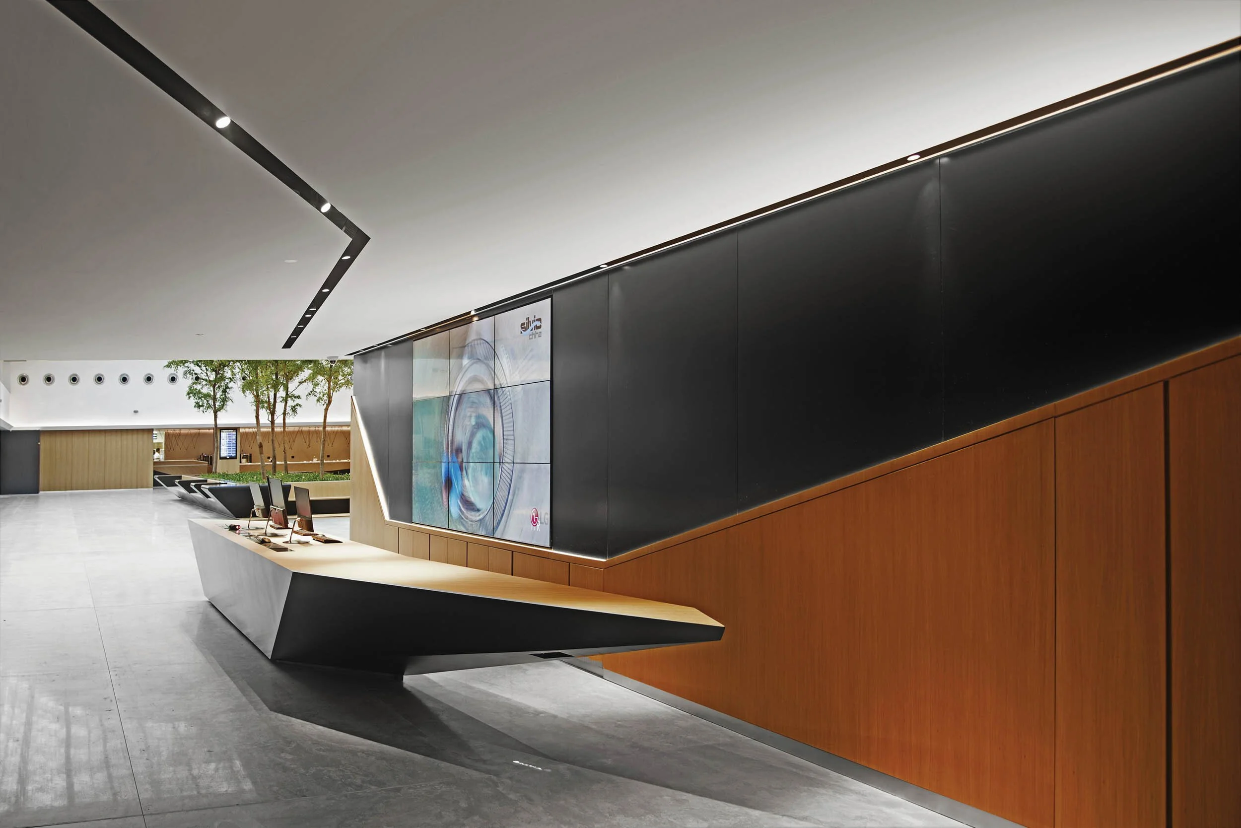 mea-new-cedar-lounge-sept-2017_23636270938_o.jpg