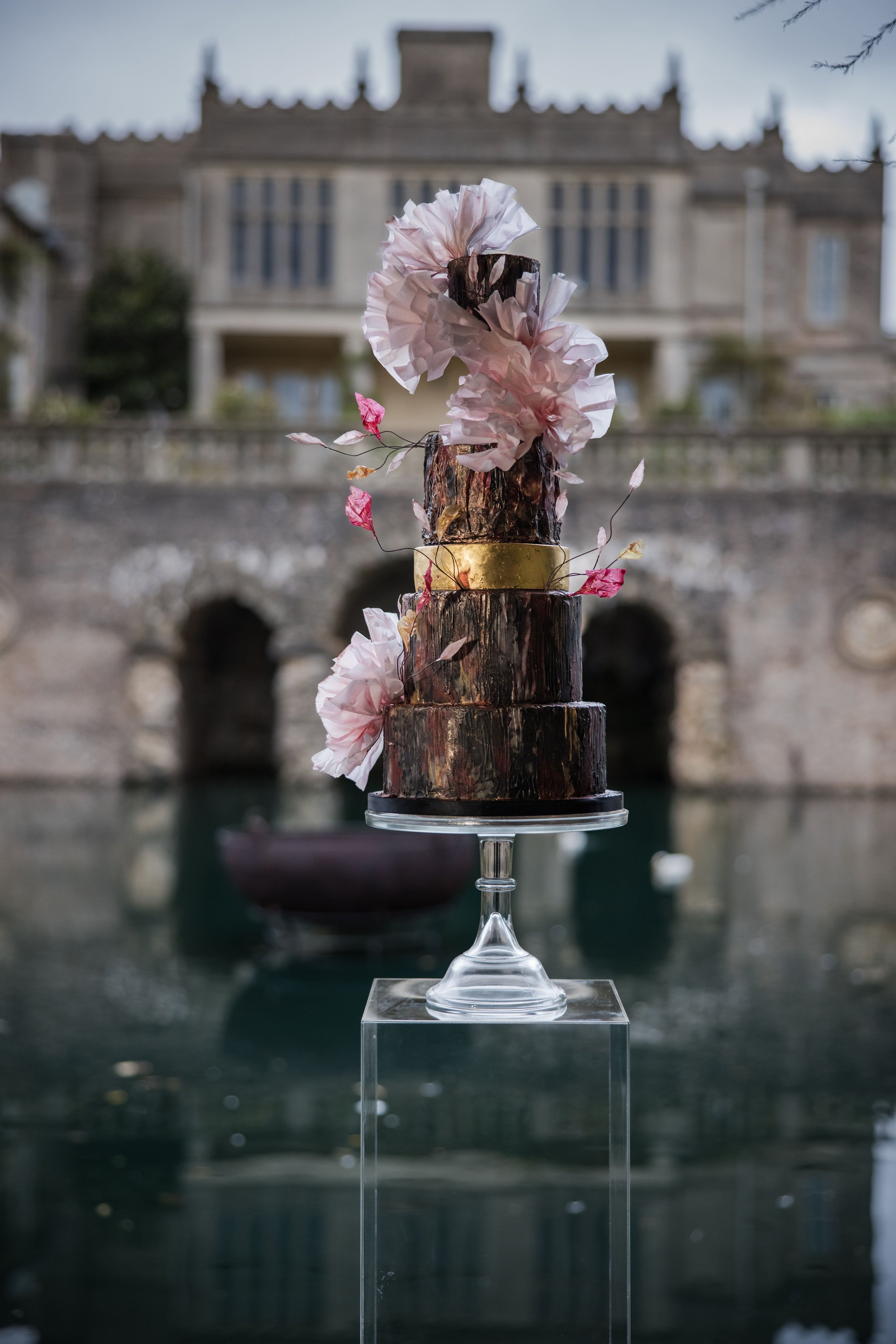 Wedding cake at Euridge Manor lake