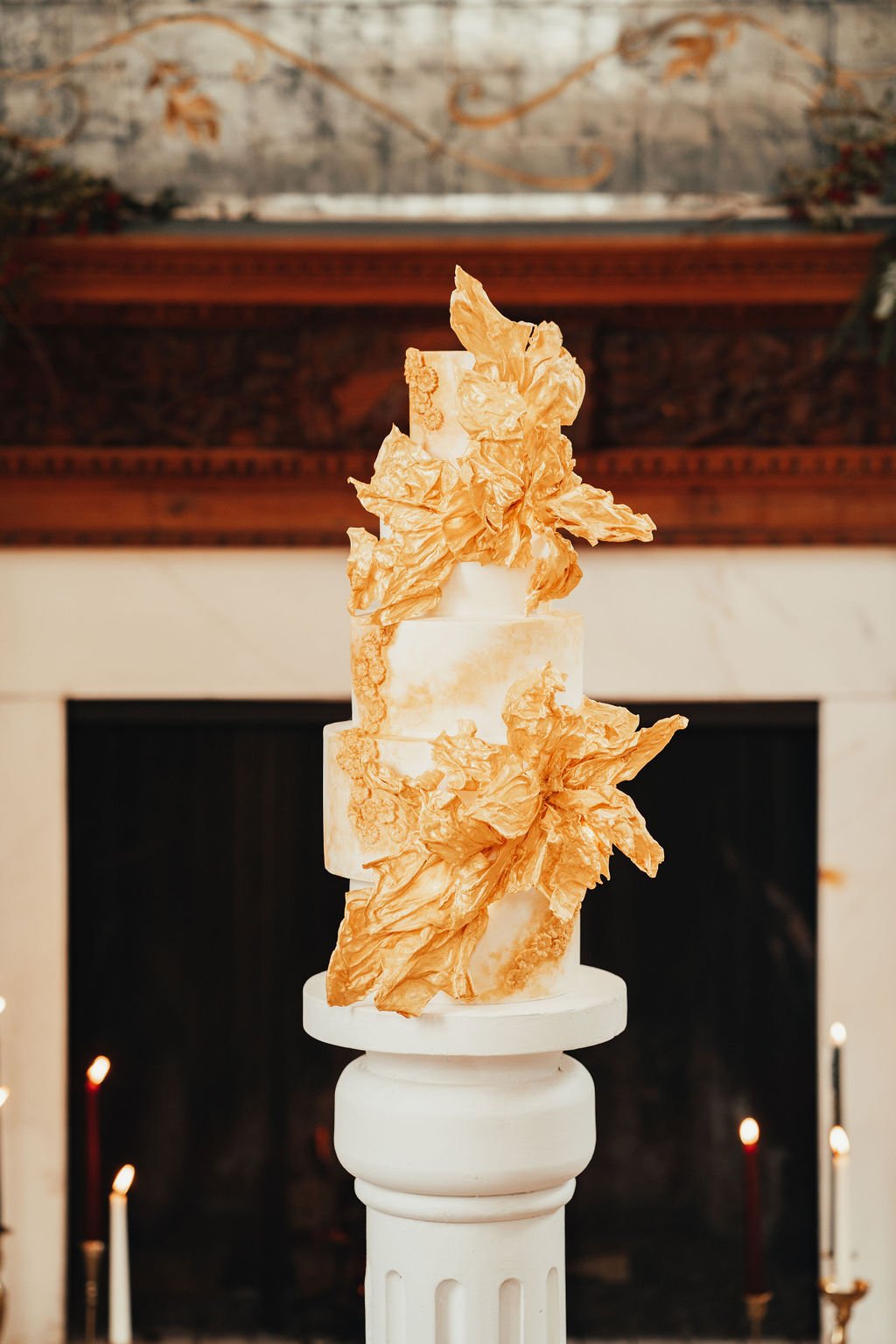 Modern gold wedding cake