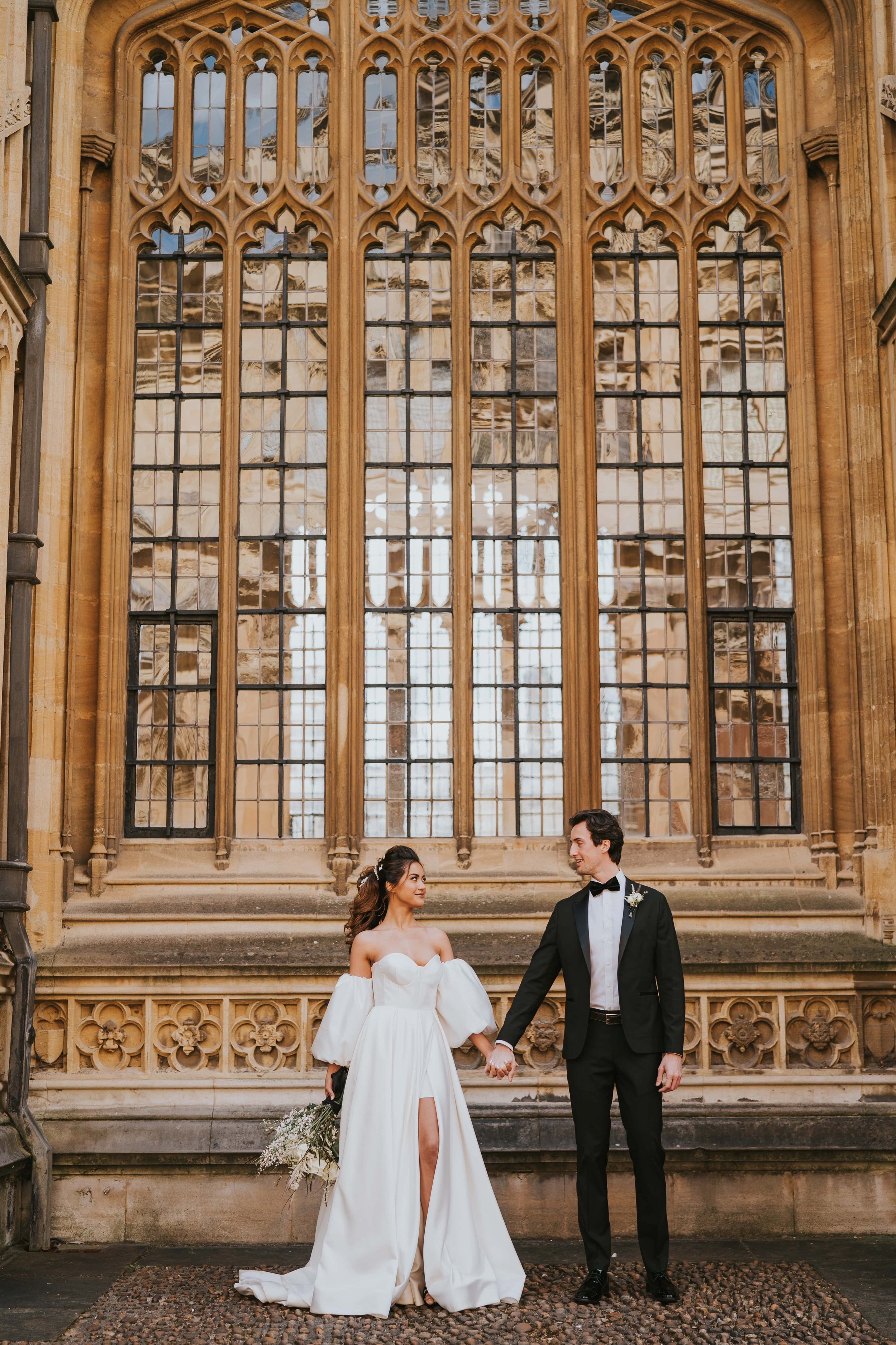 Bride and groom at the Bodleian Libraries