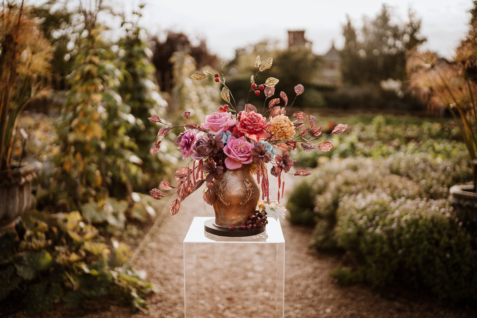 Autumn wedding inspiration at Le Manoir au Quat'Saisons Oxfordshire