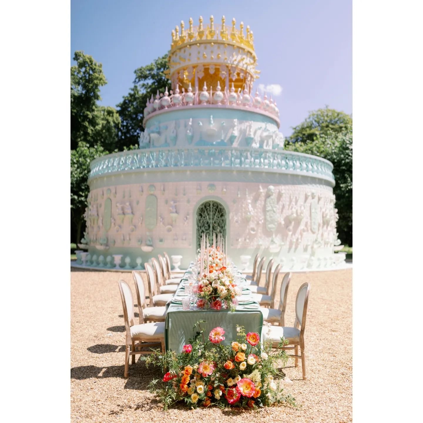 When is a wedding cake not a wedding cake? When it's an actual building! I mean, what a statement backdrop to your wedding day!

Set within the grounds of The Dairy at Waddesdon Manor, this incredible structure was the inspiration for this stunning s