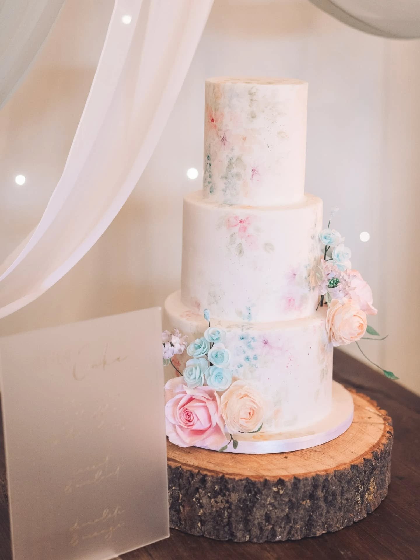 It never fails to surprise me how a wedding can come together so seamlessly when most often, suppliers working on that wedding never meet. That's mainly down to the meticulous planning of the couple or their planners, who have an overall vision of wh