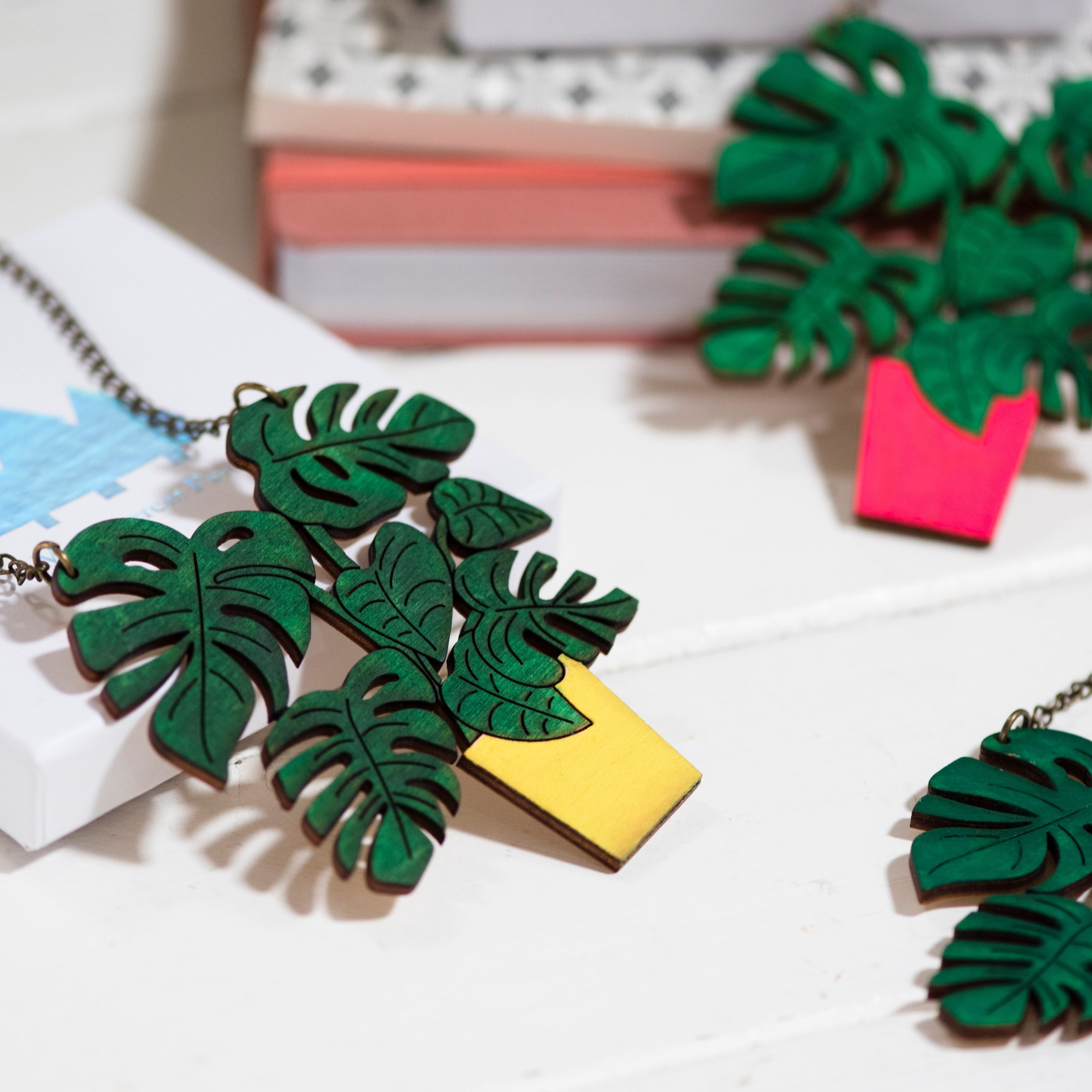 https://i.etsystatic.com/6891259/r/il/00a36c/3247650084/il_fullxfull.3247650084_hzta.jpg