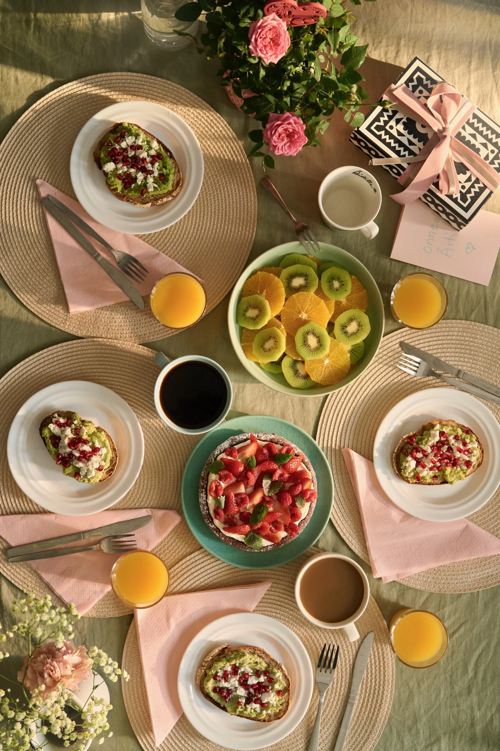 Smarket24helmi_4824_Ville Salminen_rdy90pros.jpeg