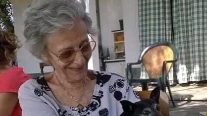 Auguri a tutte le meravigliose mamme della terra, ed in particolare alla mia, che purtroppo non posso pi&ugrave; abbracciare, ma che ha un posto speciale nel mio cuore 🌹

#festadellamamma #augurimamma
