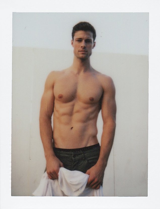 Polaroid_253.jpg
