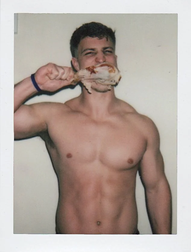 Polaroid_153.jpg