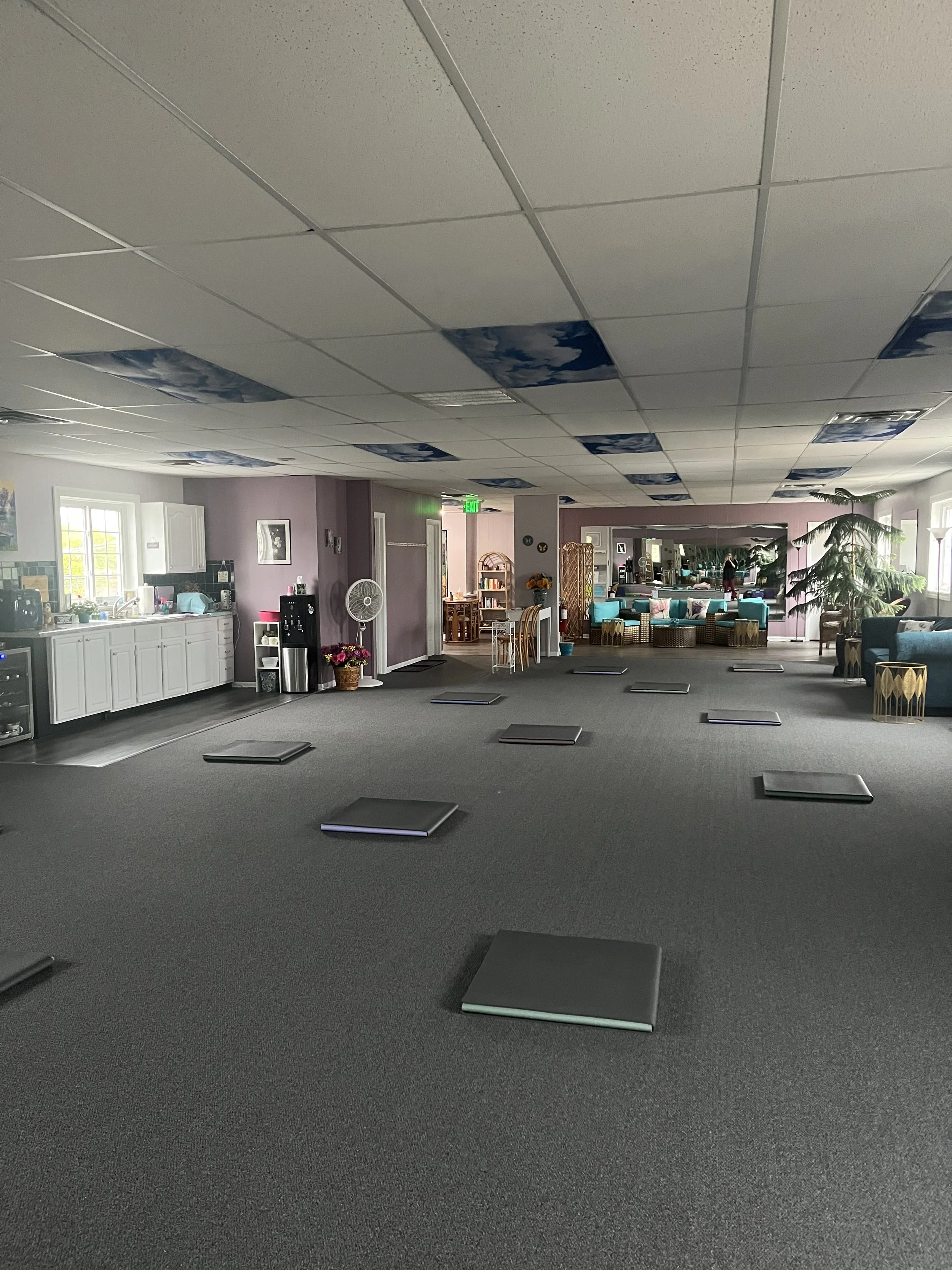 Main Room 2.jpg