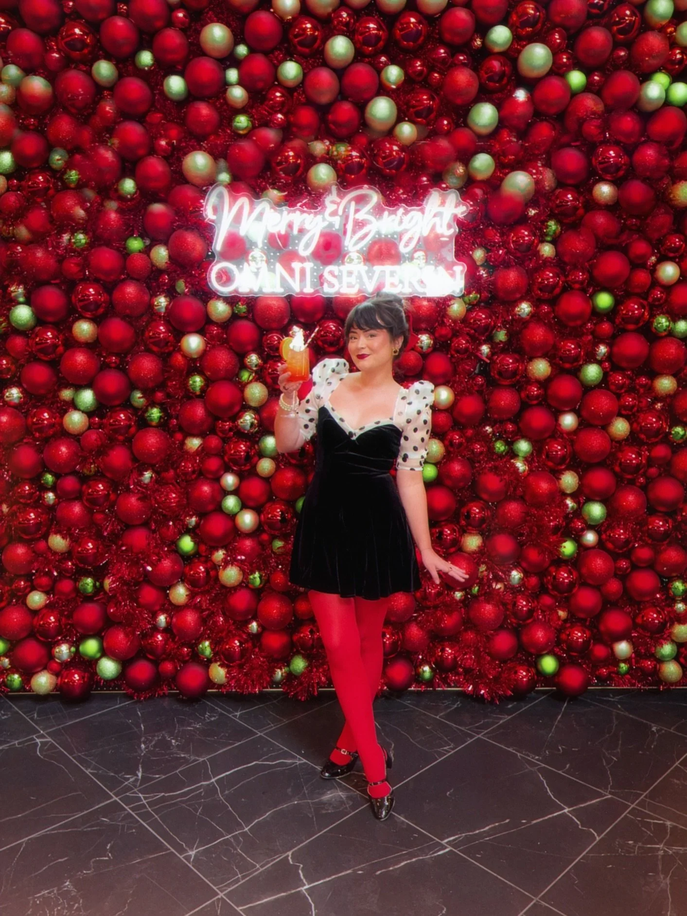 Feeling&rsquo; festive 🎄 @omniseverin #blitzensbar 

Dress is @forloveandlemons from @nuuly #clubnuuly #nuulypartner #nuuly