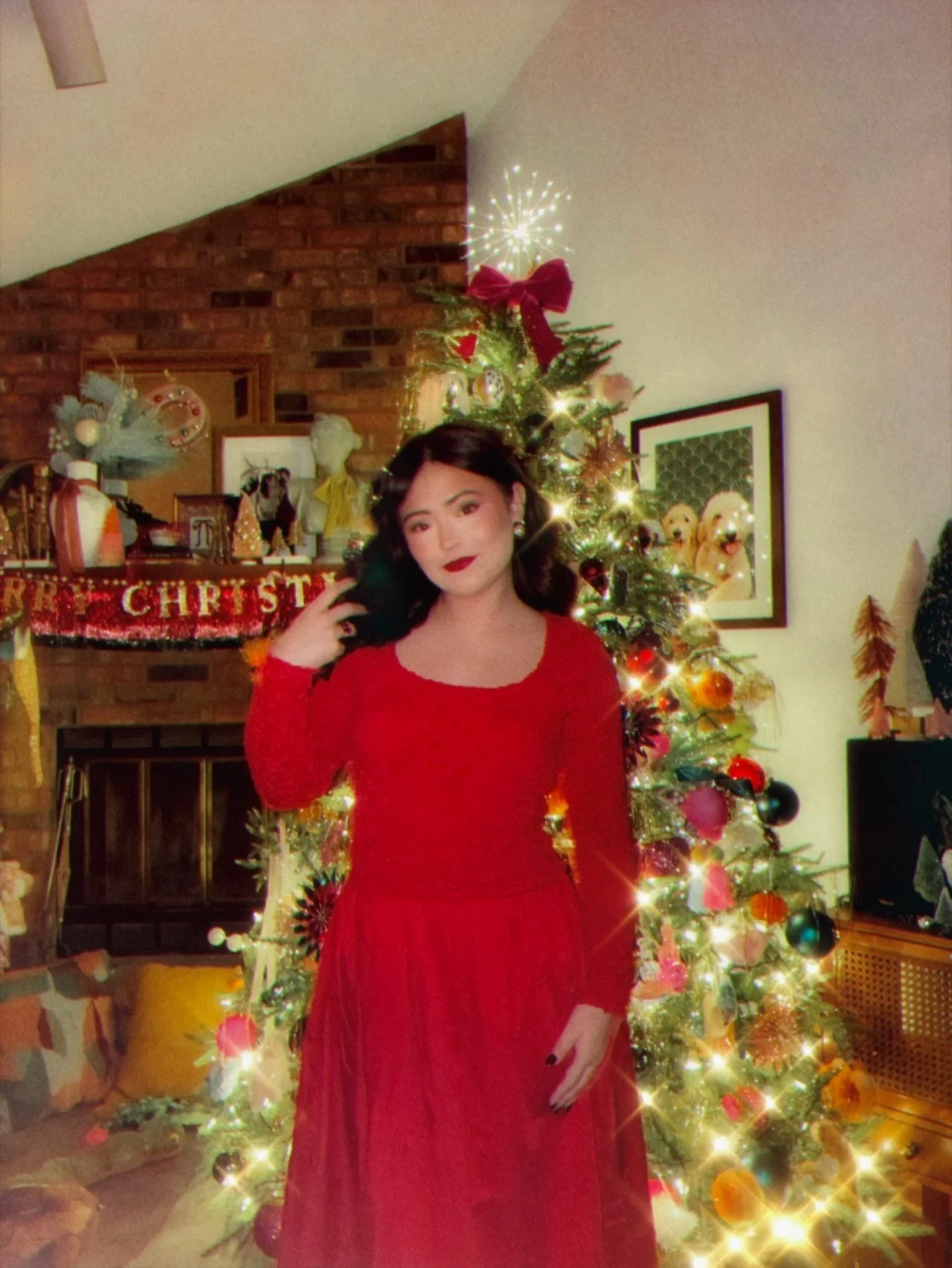 Christmas girlie ❤️🎄 

Dress by @nuuly #clubnuuly #nuulypartner #nuuly 
Have you tried Nuuly before?!