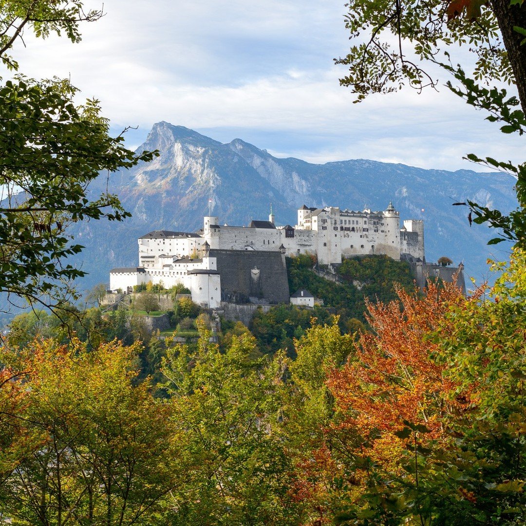  Picture of Fortress Hohensalzburg taken from opposing mountain © Tourismus Salzburg GmbH / Günter Breitegger 