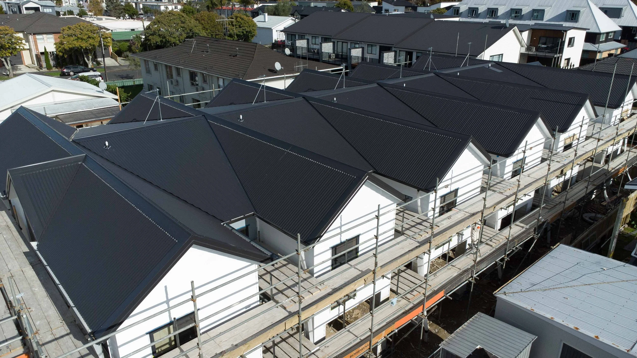 riggall roofing long run reroofing, new roof, wall cladding waikato