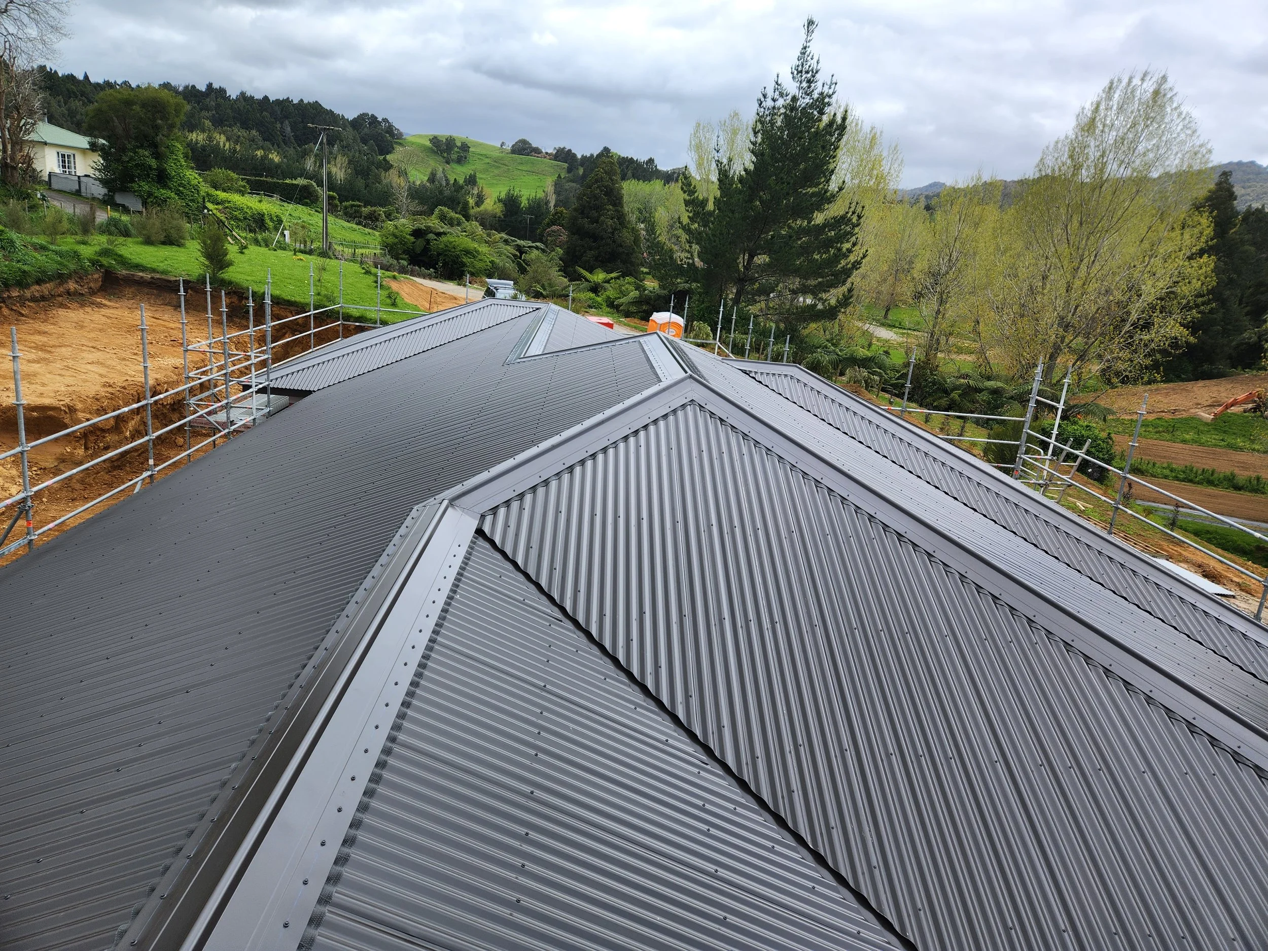 Long run new roofing - Waihi