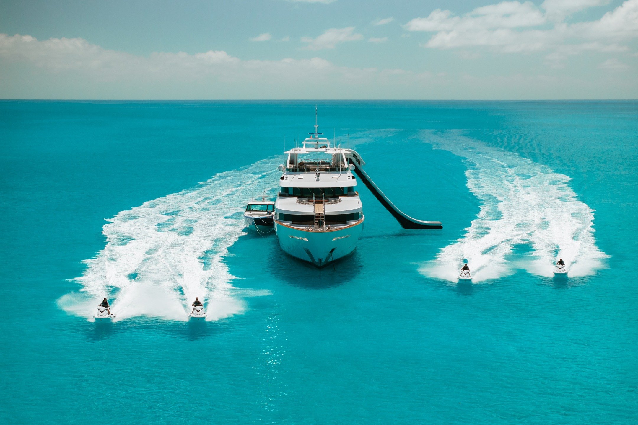 ⚓️ CharterWorld joins Club Vivanova as a Corporate Partner

Read more at the CharterWorld feature page:
https://www.clubvivanova.com/charterworld

CharterWorld is a boutique luxury yacht charter company who specialise in arranging bespoke charter exp