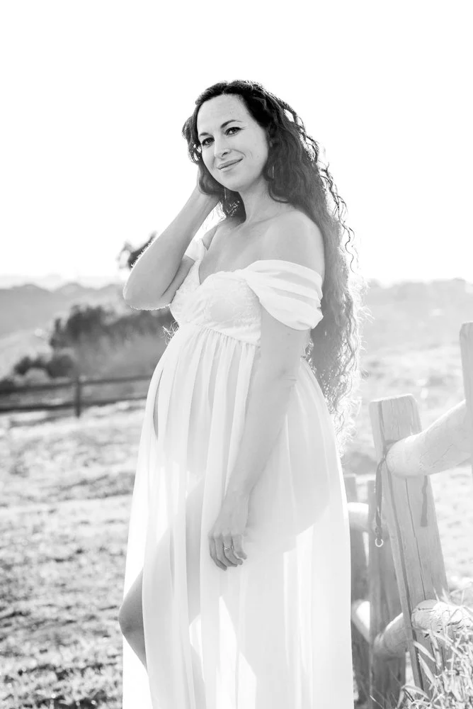 Aly-Kaster-Maternity-Photos-2022-204.jpg