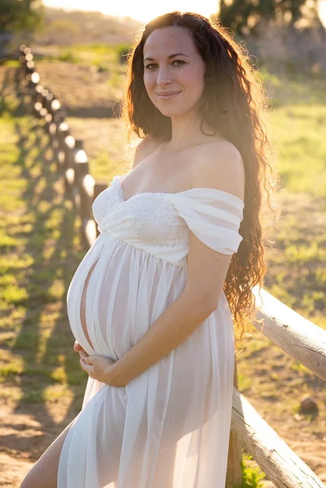 Aly-Kaster-Maternity-Photos-2022-202.jpg