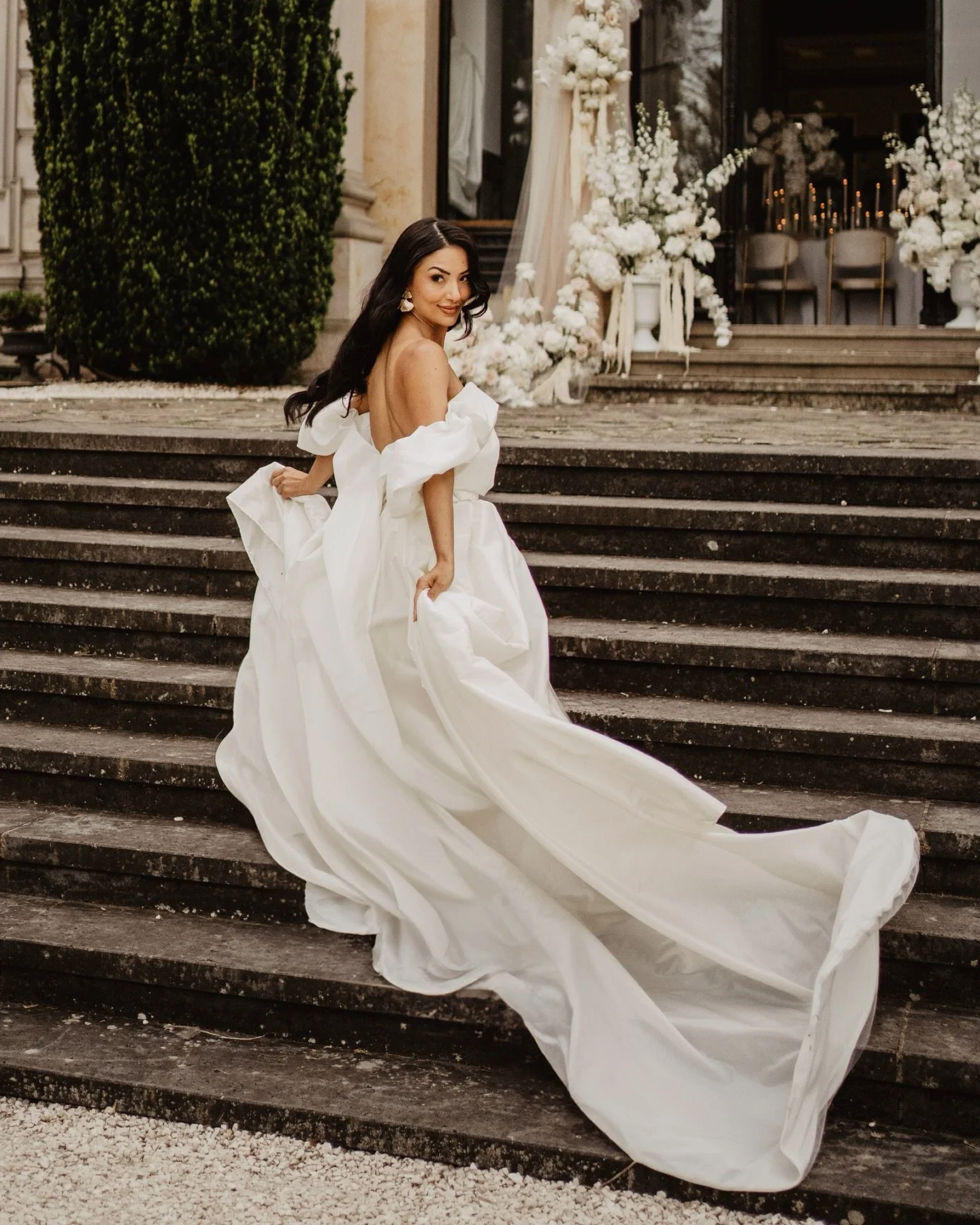 Happy Valentinstag ❤️❤️❤️

Styled Shooting &amp; Workshop by: @vickybaumann.de
Planung: @perfectplan.weddings
Tagesbegleitung: @levin.weddings
Dekoration &amp; Papeterie: @kristinahoefler
Floristik: @bluetenreich_florist
Location: @stellarheni
Mobili