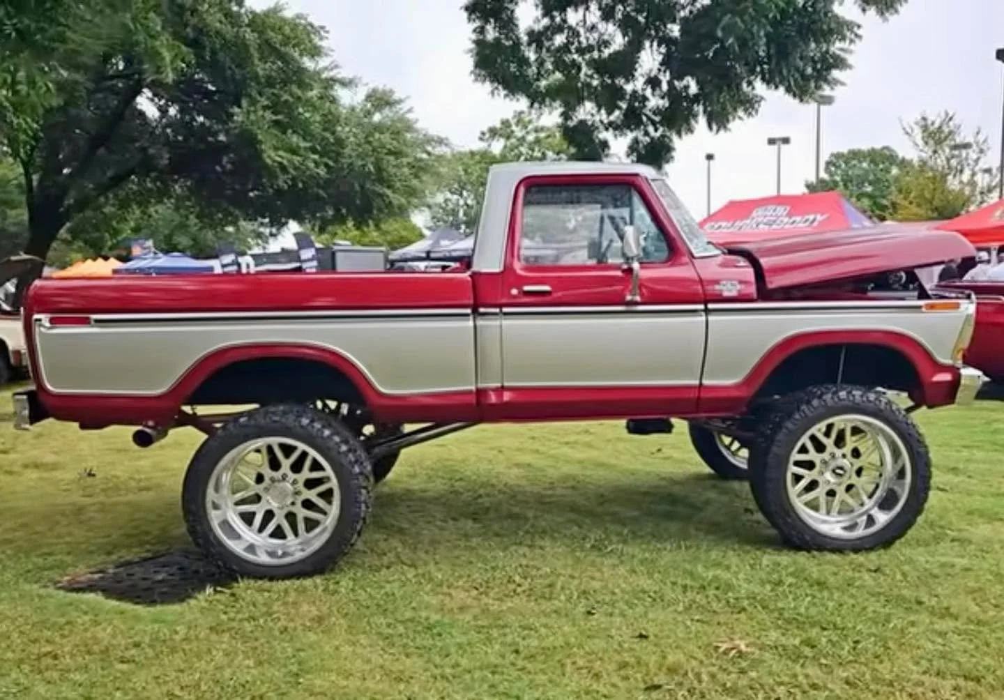 Classic Truck Nationals 2026 
Sept 5th Leonard Park Gainesville TX
Registration is OPEN!
ClassicTruckNationals.com

85+Awards>Raffles>Live DJ>Vendors>Food Trucks and MORE!