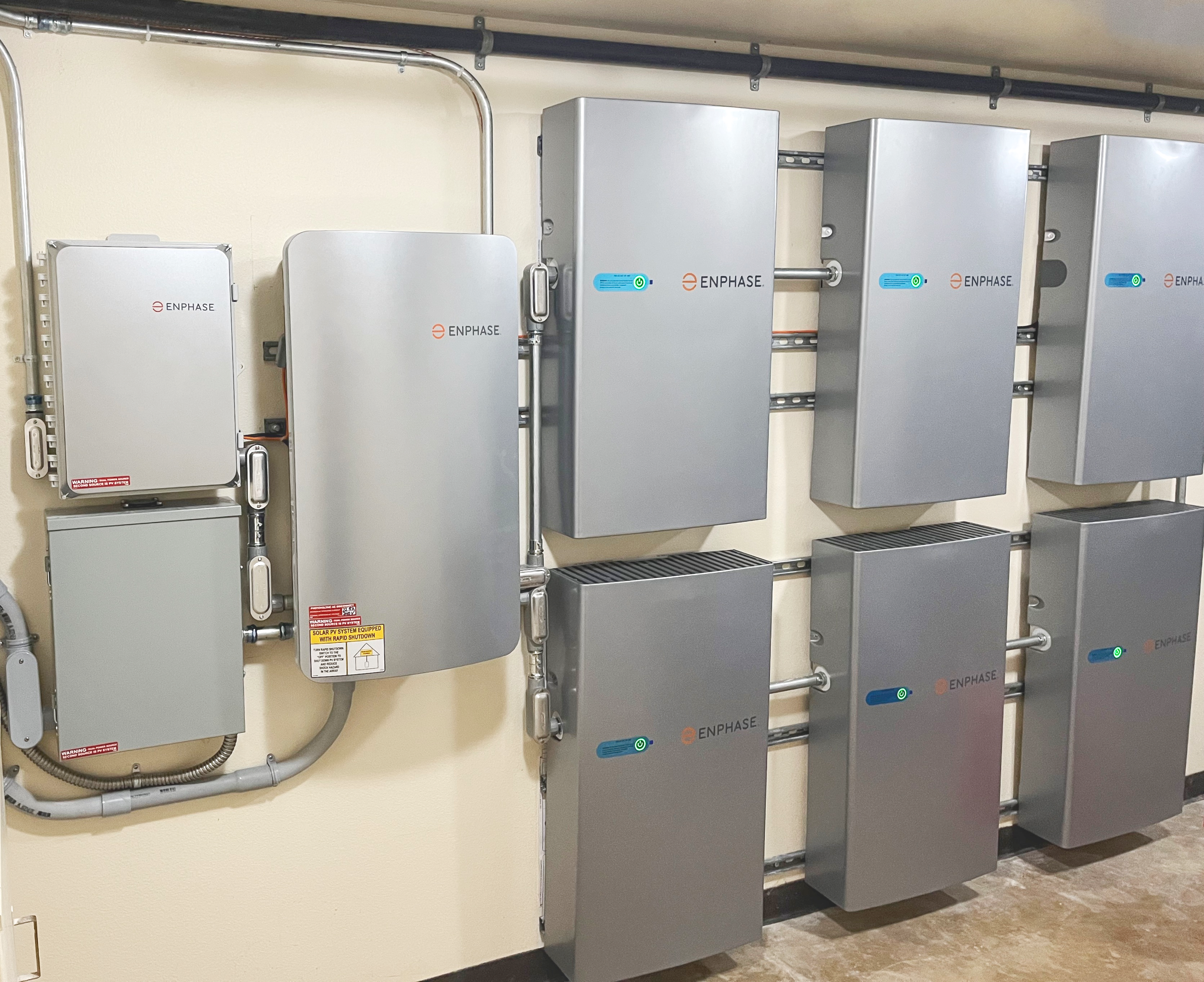 Blossom Solar installed 30 kWh of Enphase 5P battery system.