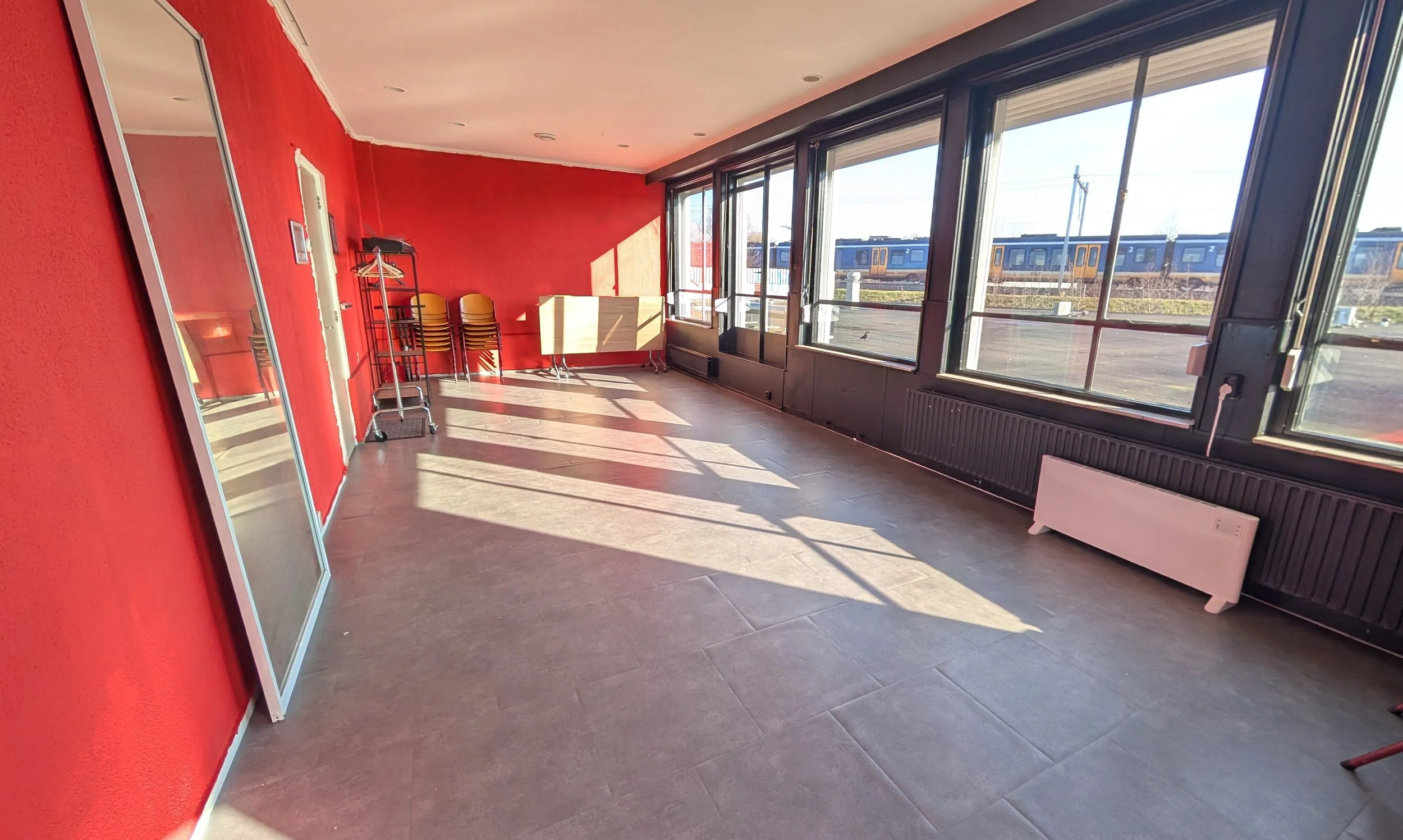 studio spoorzicht prova odası 1.jpg