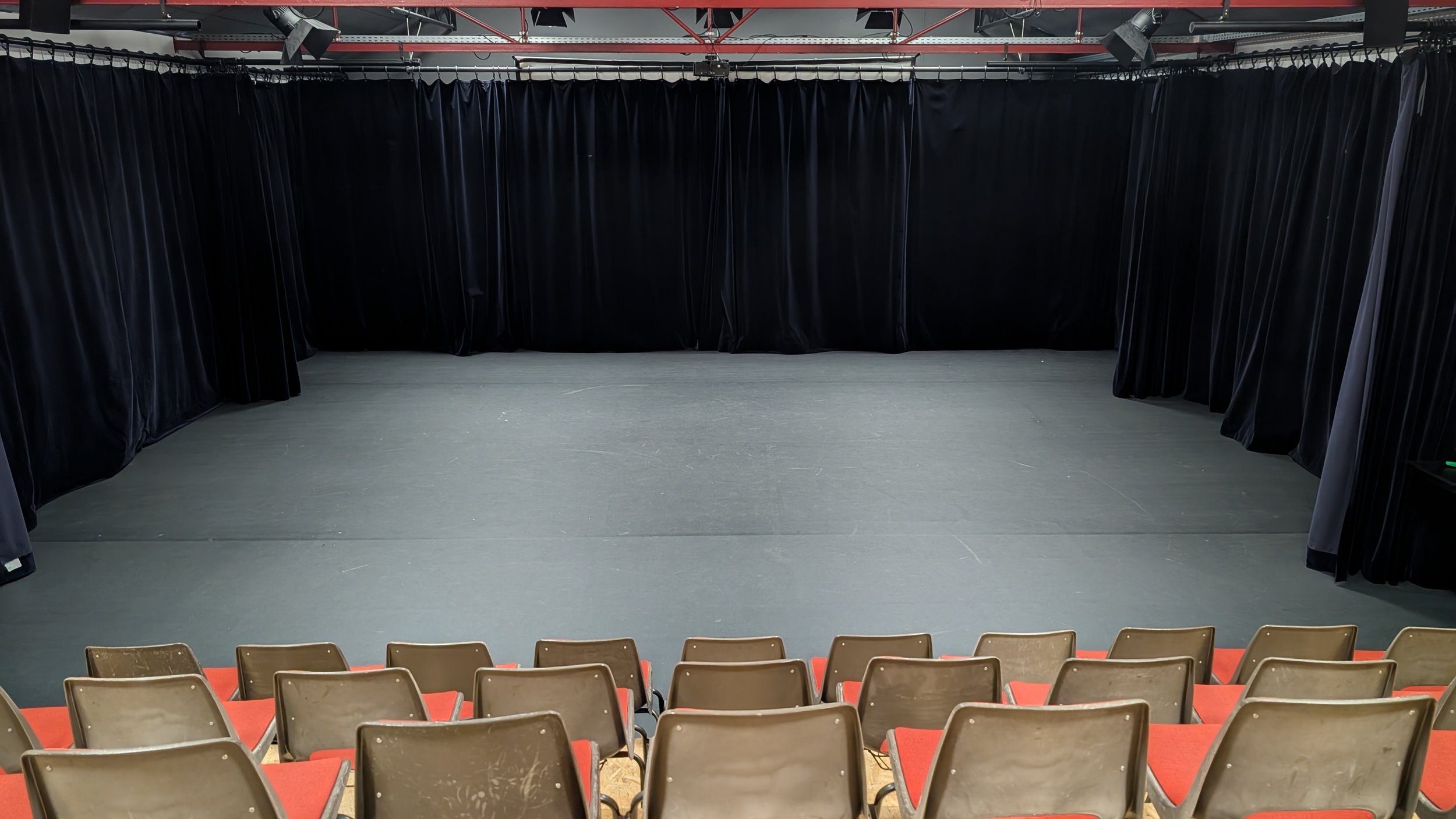 Theaterzaal De Ruimte_20260319_130154352.jpg