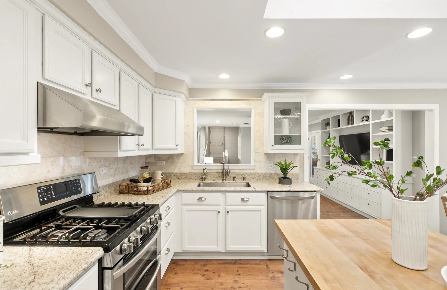 1244 Wilbur Avenue, San Diego, CA