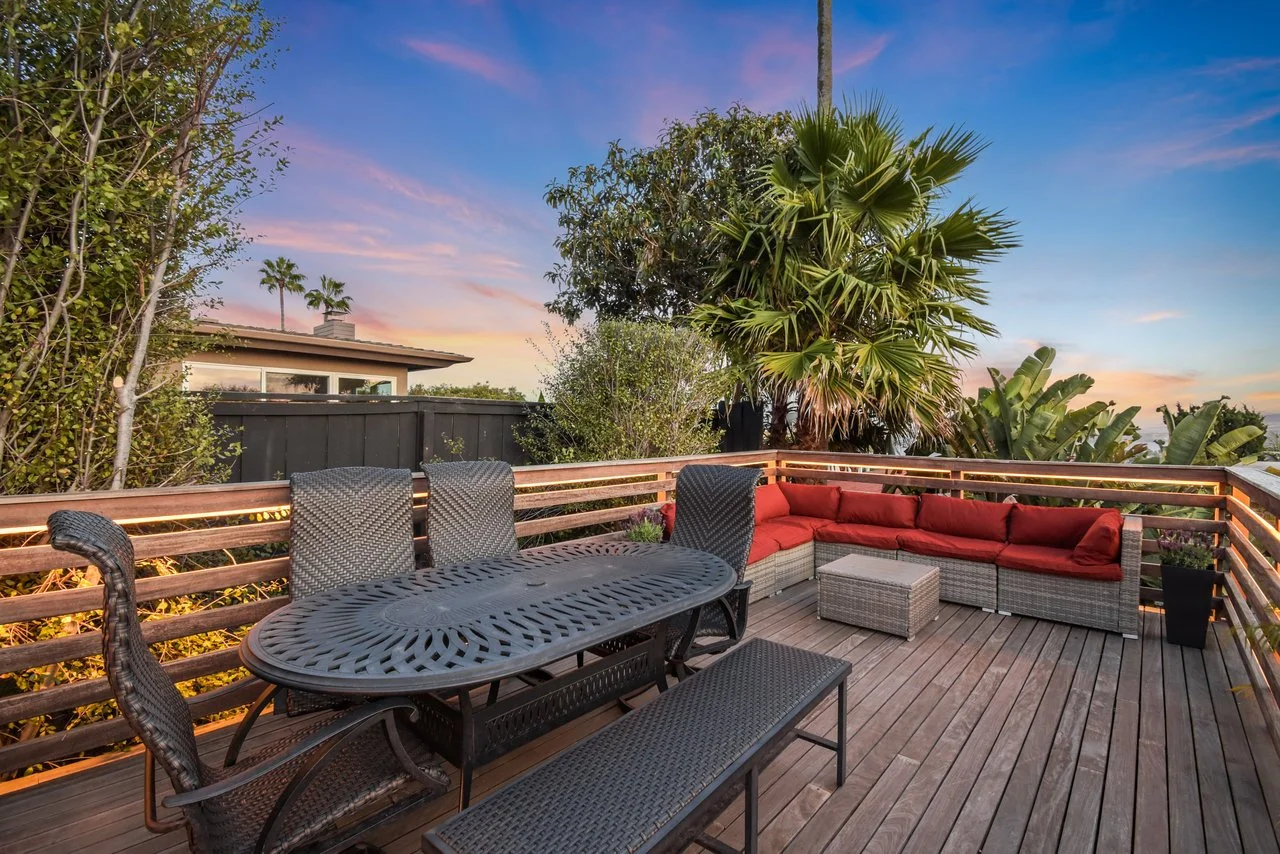 5361 Van Nuys Court interior