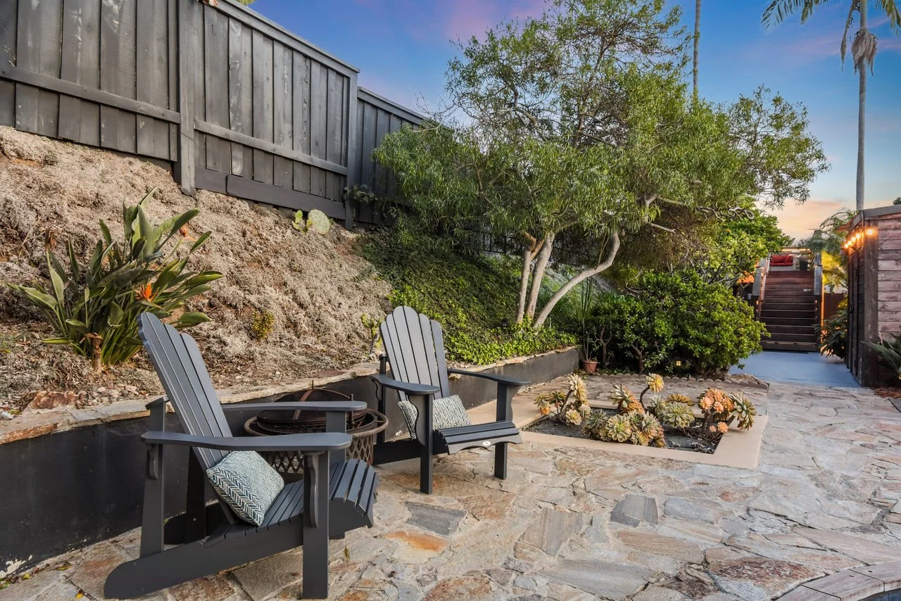 5361 Van Nuys Court interior