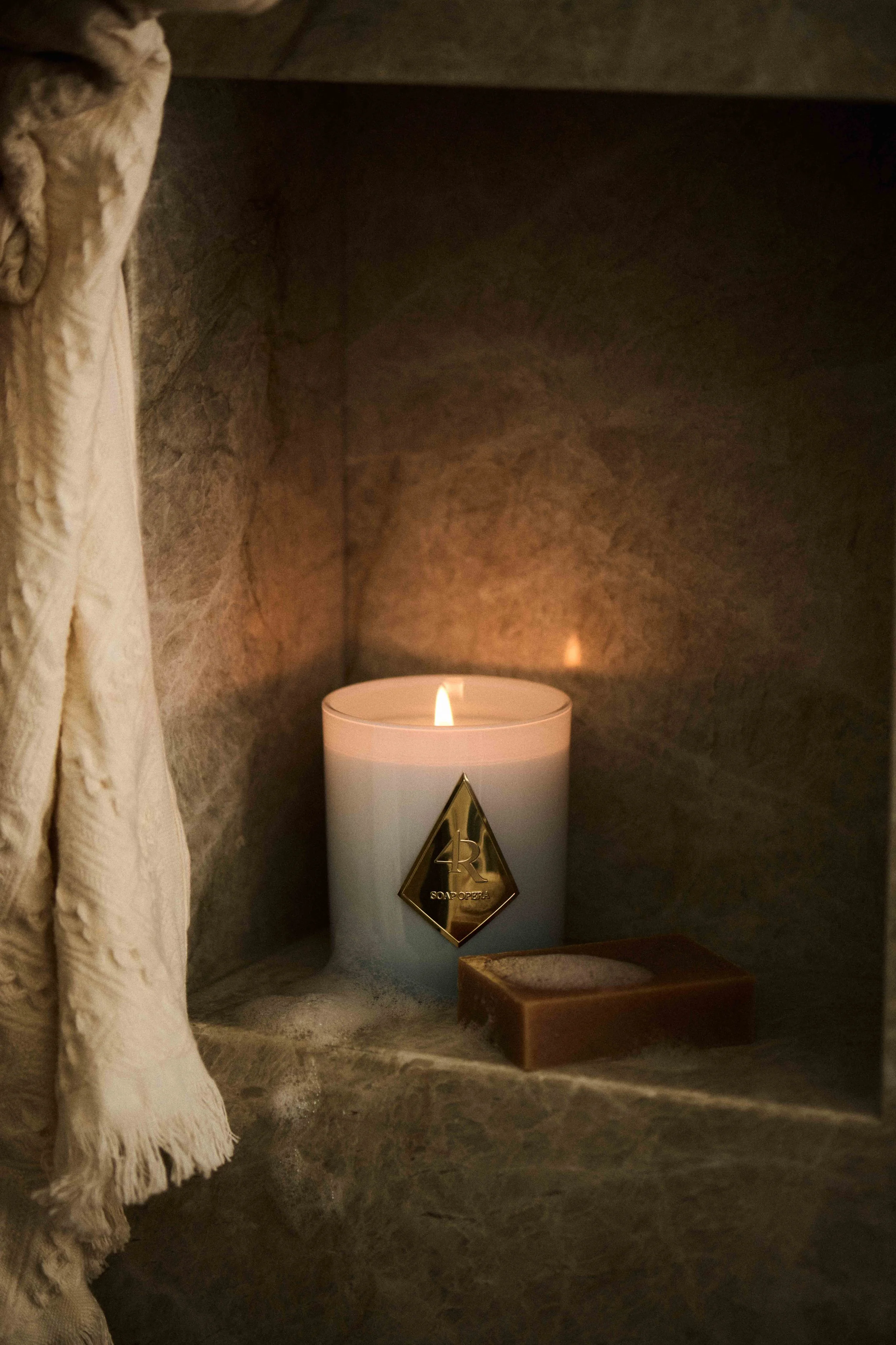 FORVR MOOD - 2026 - CANDLE REFRESH ASSET273150_web.jpg