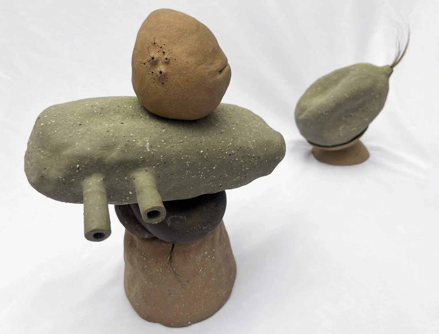 Piezas de colaboración cerámica de Jerónimo Sainz y Mercedes Orozco en tandem