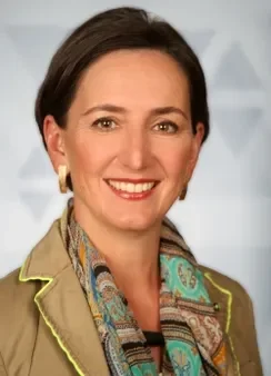 Episode 15 - Barbara Stelzl-Marx