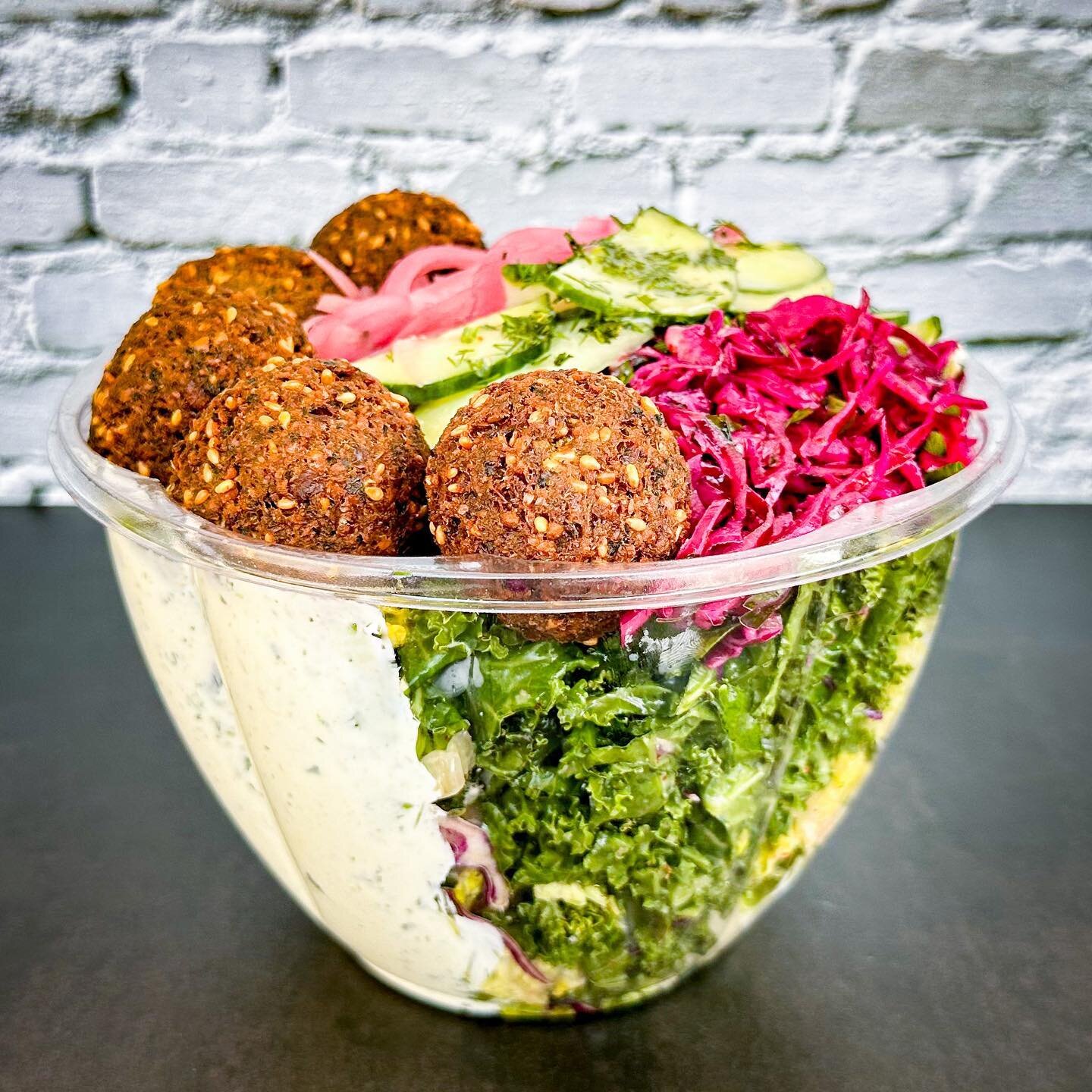 📣New Item Alert!! Here&rsquo;s our newest family member: FalaFeel Salad by @saucy.greens 🤩🥗 You will feel the Mediterranean breeze with super-delicious falafel balls in a non-ordinary saucy salad 🧆

Order Now via 👉 gastroboteats.com 🛒
.
.
.
.
.