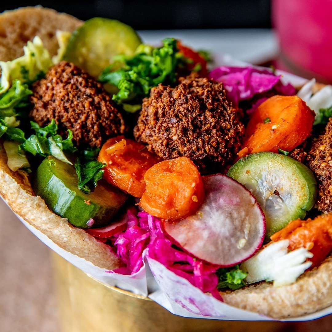 FREE falafel sandwiches this Earth Day!

Join us on Monday, 4/22, as serve up FREE dine-in Falafel Sandwiches to honor the earth-friendly power of a vegetarian diet. The fun starts at 11am at all locations and goes until we're fresh out! 🧆🌎🤗