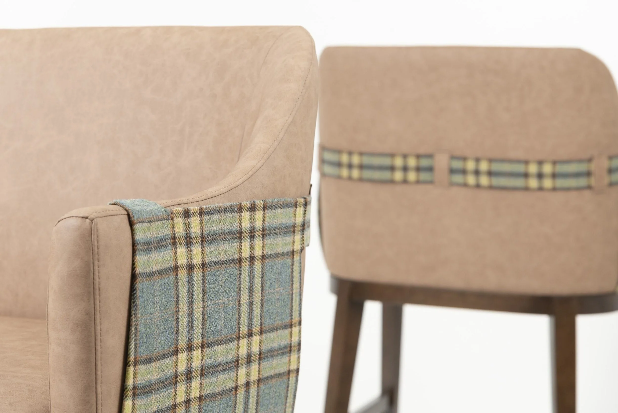 Custom Hospitality Furnishings
 
Custom Furniture Manufacturing 
to the Trade 
 
For Design Driven Hospitality Properties and Country Clubs
 