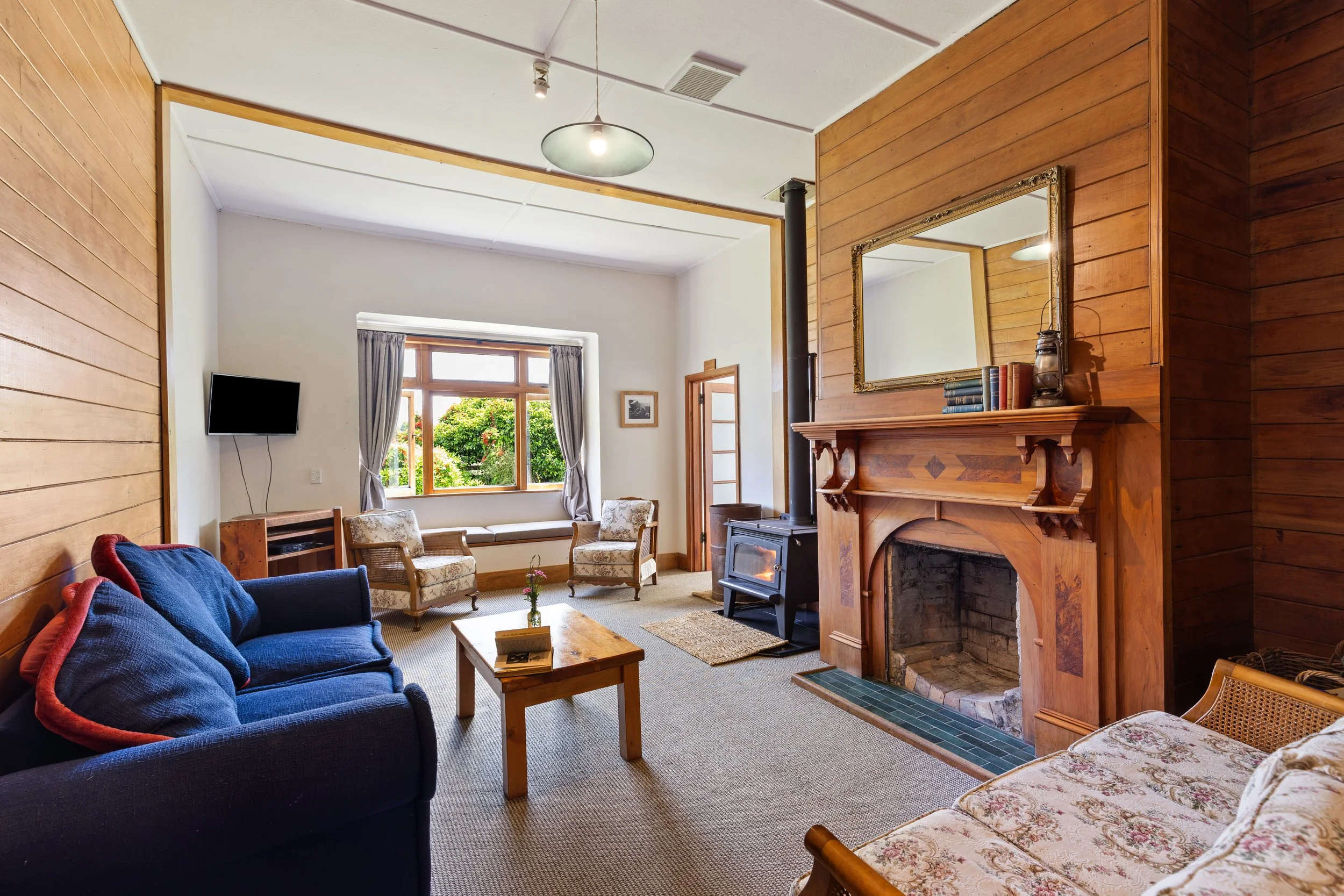 Large group accommodation at Makoura Lodge event venue