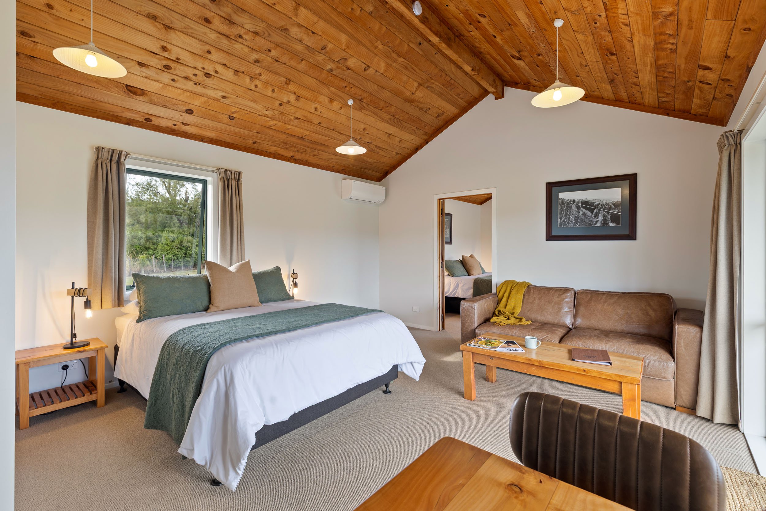 Lodge accommodation at Makoura Lodge central North Island