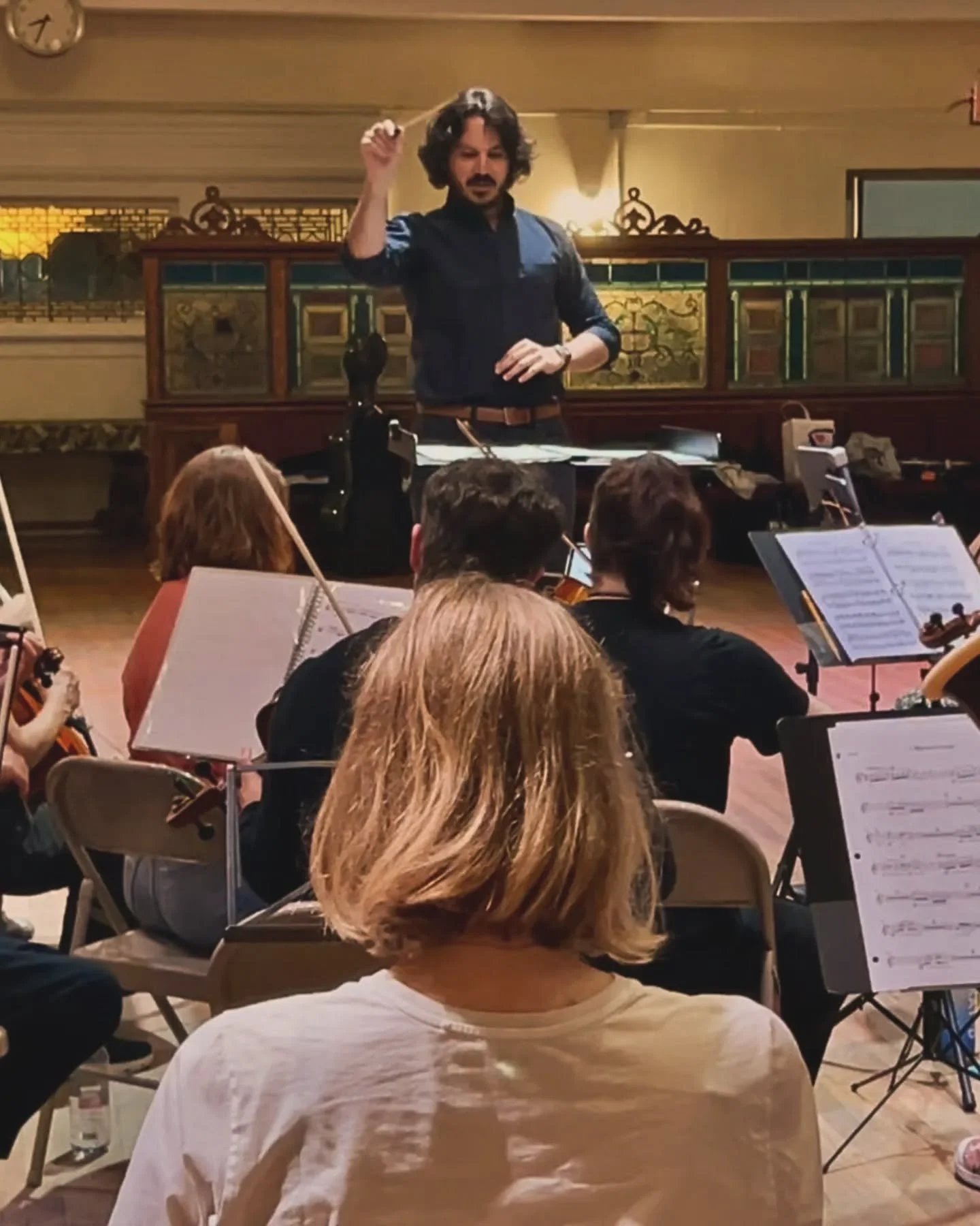 #BTS at our orchestra rehearsals 🎺 Excitement is building as we prepare for our upcoming concerts with guest conductors Eric R. Stewart (@erstewartmusic) and Sara Jobin (@sara.jobin). Head to the link in bio to get your tickets to "Uncharted Jo