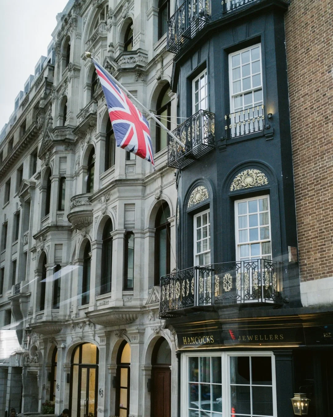 Last day in London. Foggy London Town. #fujifilmv100vi