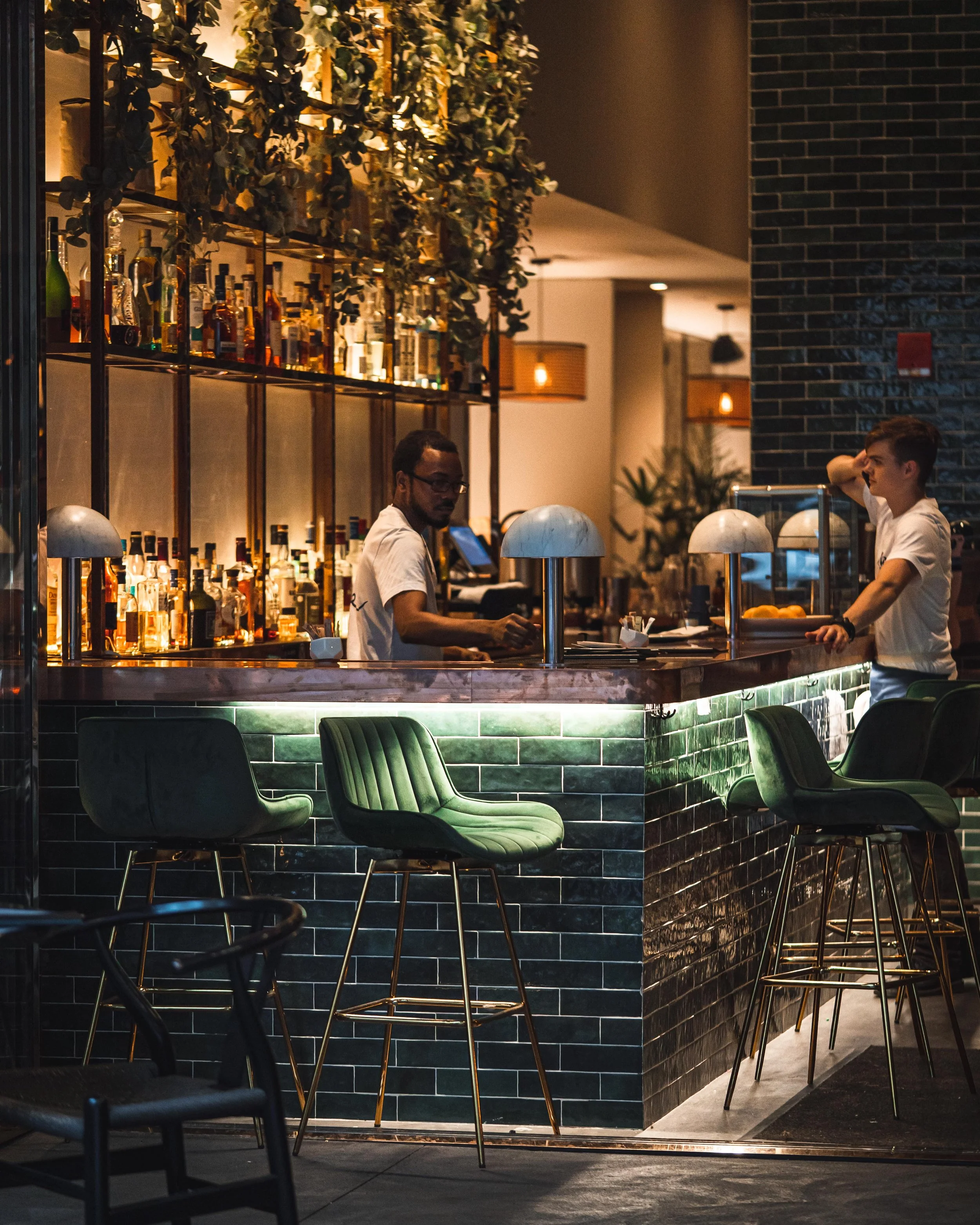Isla & Co. Midtown Bar serving cocktails