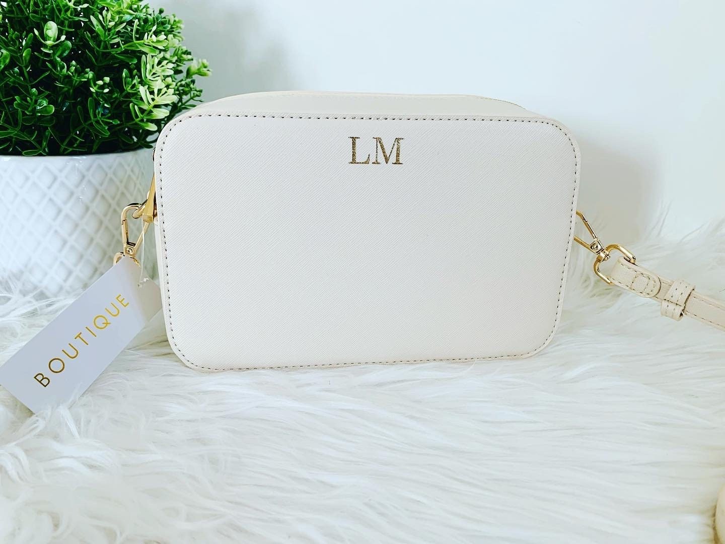 https://i.etsystatic.com/23828420/r/il/10d568/4069343963/il_fullxfull.4069343963_6a3q.jpg