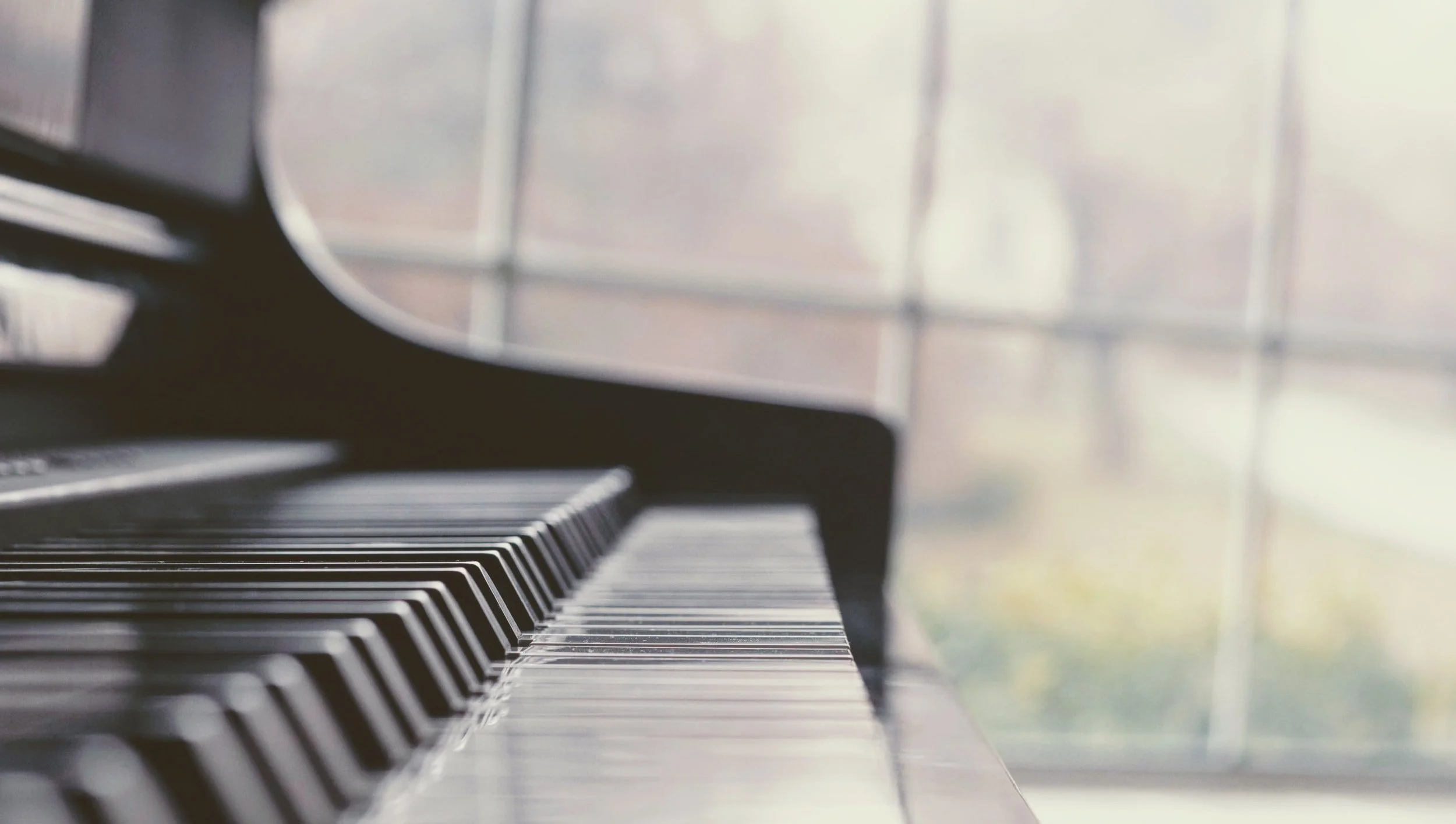 Efficient Worship Piano Practice: 4 Tips to Improve with Limited Time